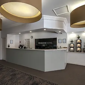 3* 酒店 珀斯膳宿酒店