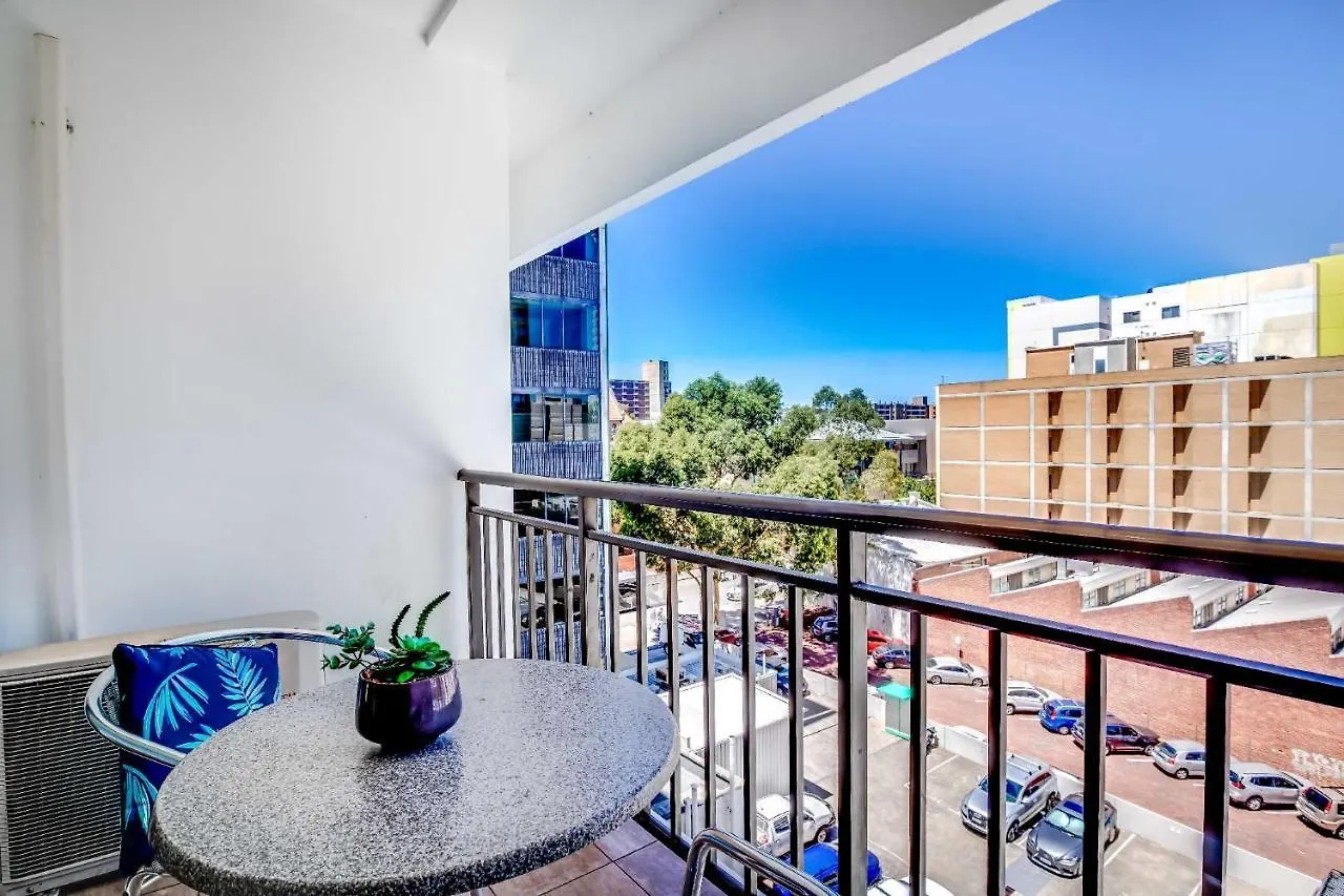 405 Charming Central Renovated Lift Sleep 4 Apartment Perth Australia