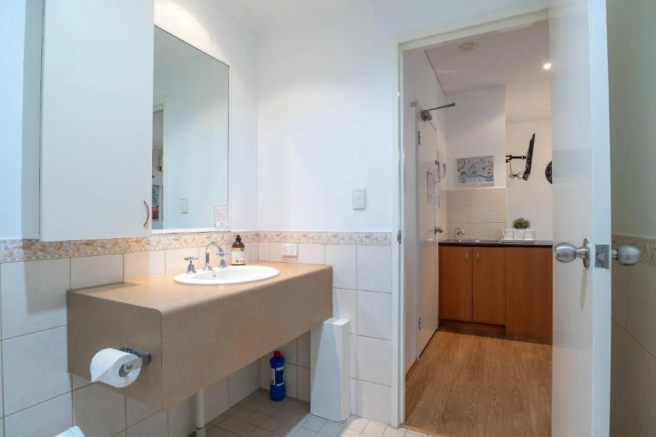 405 Charming Central Renovated Lift Sleep 4 Apartment Perth 0*,
